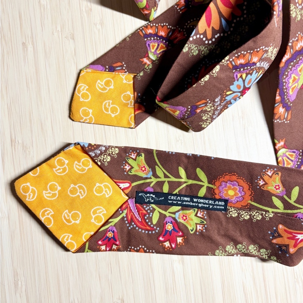 Handmade! Colorful Floral Patterned Tie - Picture 2 of 2